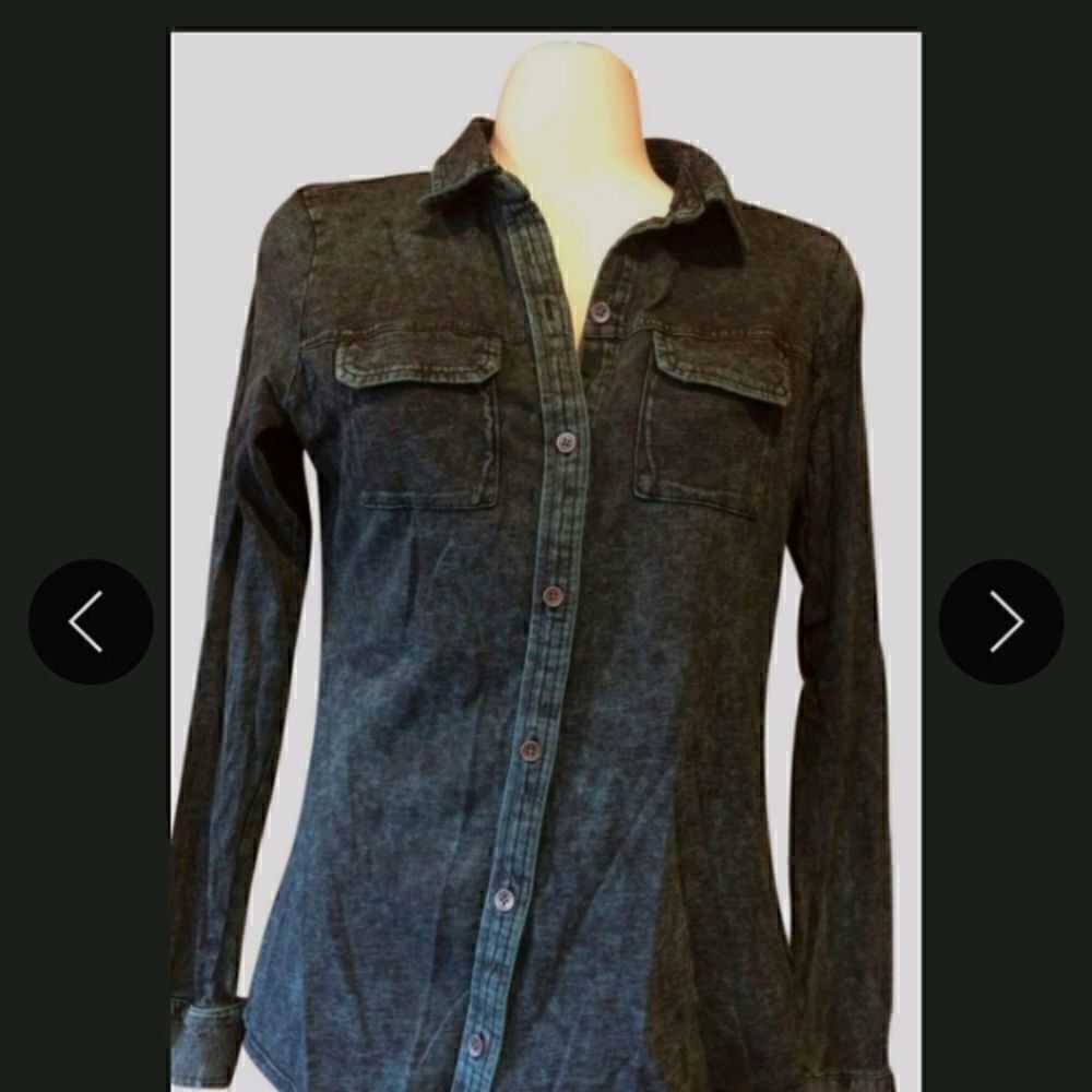 2/$20 Rock & Republic Open Back Shirt